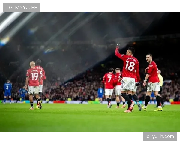 曼联进攻火力全开，新赛季首战大胜展现复苏势头