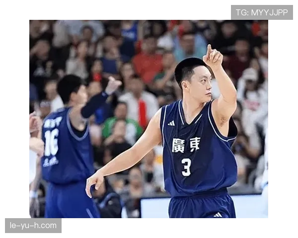 状态回暖闪耀全场，球员高光时刻再现精彩表现