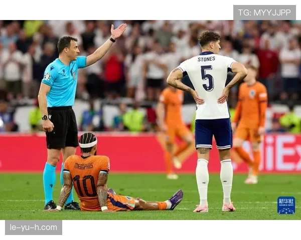 英格兰球迷热情高涨，球队晋级点燃全城欢呼